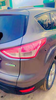 Ford Escape image 5