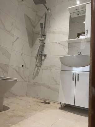 Appartement f4 à louer à la cité djily mbaye (immeuble neuf) image 13