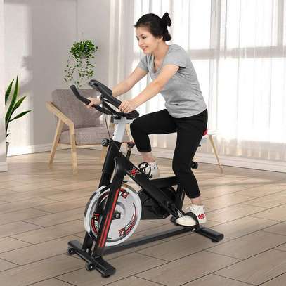 Vélo de spinning ultra silencieux pour exercices image 7