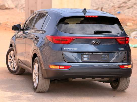 KIA SPORTAGE DIESEL 2017 image 4
