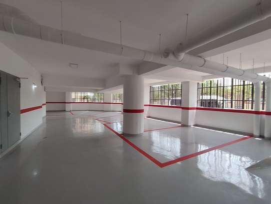 Appartement F4 à louer au Point E image 10