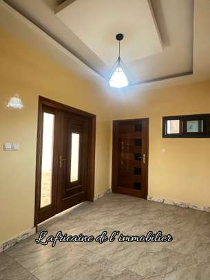 APPARTEMENT F4 À LOUER – CITÉ MOURTADA (VDN) image 3
