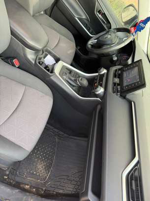 Toyota Rav4 2019 image 10