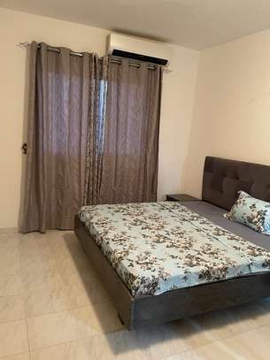 Appartement F4 meublé à louer à Ngor image 1