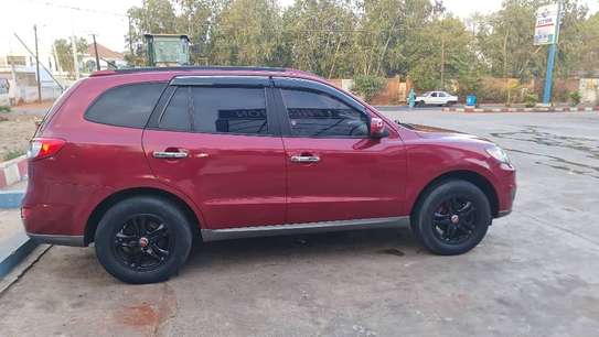 Hyundai santa fe 2010 image 3