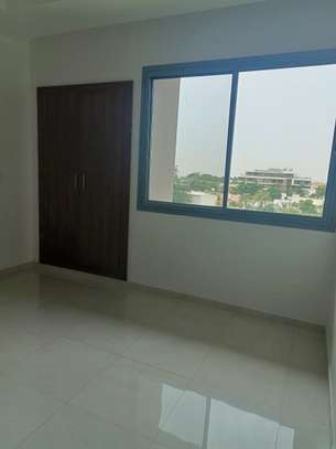3 chambres salon haut standing à Fann Résidence image 5