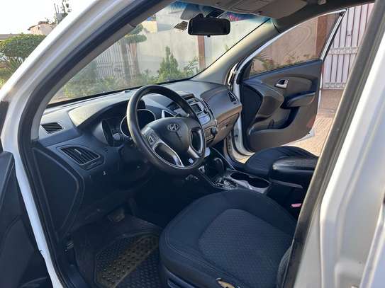 HYUNDAI TUCSON 2012 image 6