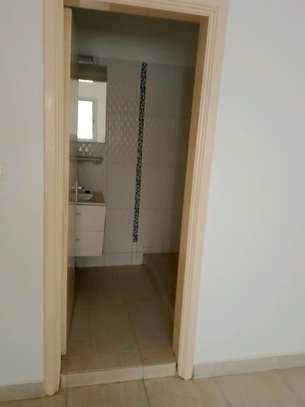 Appartement à louer Almadies image 7