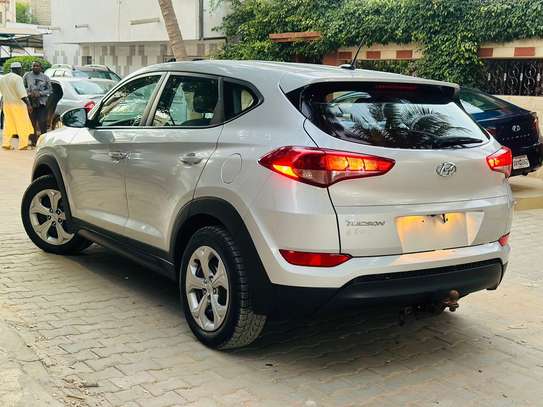 HYUNDAI TUCSON 2016 image 3