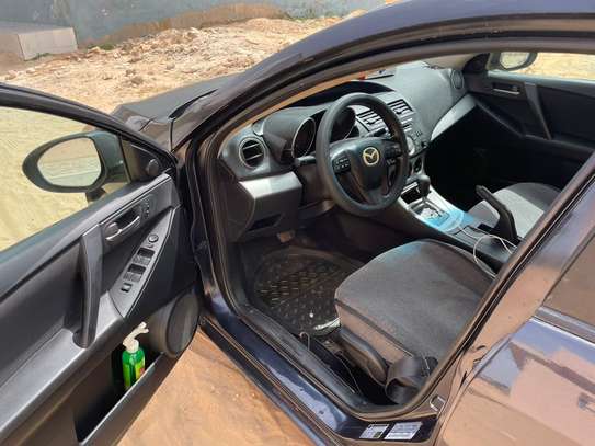 MAZDA 3 2010 image 2