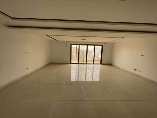 Appartement haut standing à louer aux almadies derriere BOA image 1