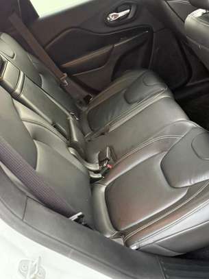 Jeep Cherokee HighLatitude-2016 image 4