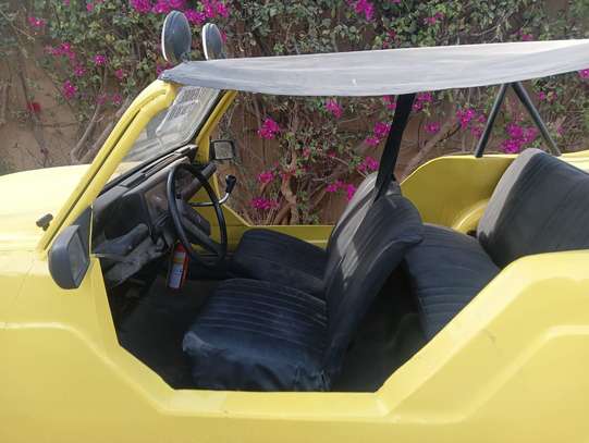 Renault 4 image 4