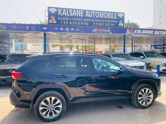 Toyota rav4 xle 2020 image 1