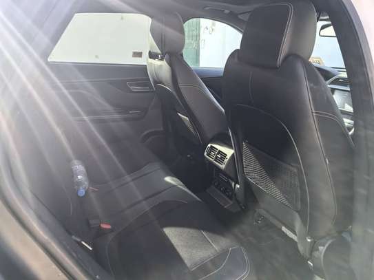 4 x 4  JAGUAR F-PACE  DIESEL AUTOMATIQUE   AWD image 8