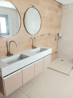 Un beau duplex neuf à louer aux almadie image 8