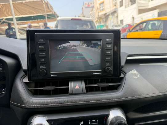 toyota rav 4 2020 image 7