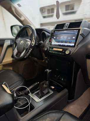Toyota Prado image 4