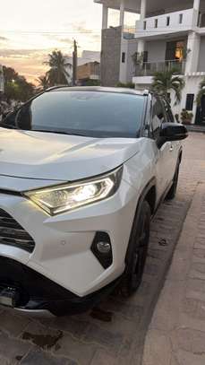 Toyota rav4  hybride 2022 full option image 6