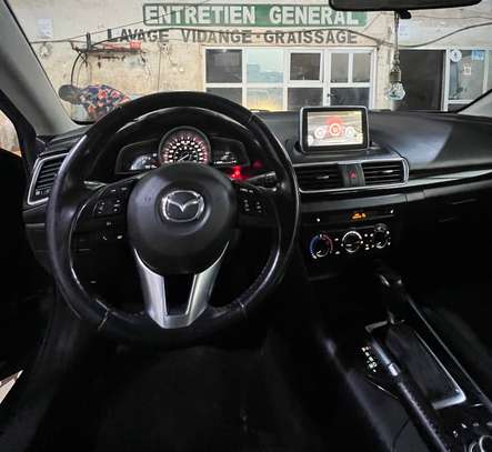 Location Mazda 3 Hatchback GT Sport 2016 image 3