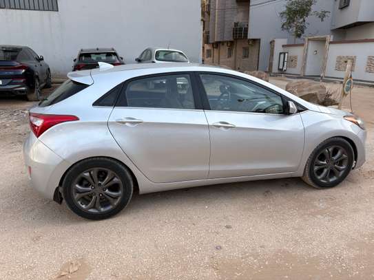 Hyundai Elantra gt image 1