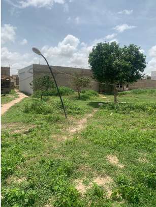 Vente parcelle de 191 M2 à Tivaouane Peulh avec angle image 1