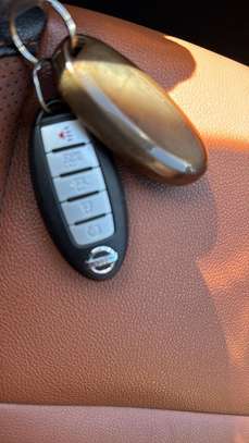 Nissan rogue image 9