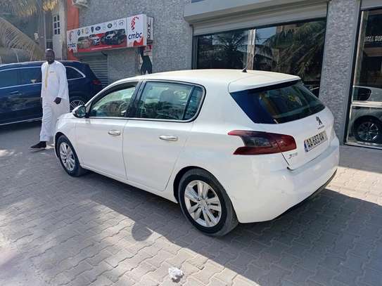 Peugeot 308 diesel manuel image 2