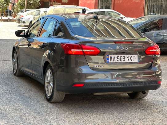 Ford focus image 9