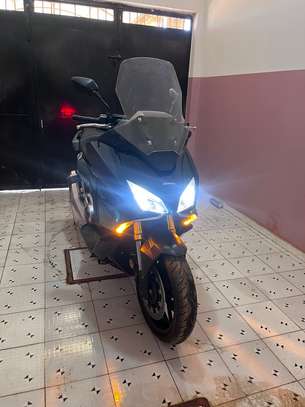 Honda Forza 750 année 2022 image 5