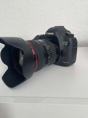 Canon 5d Mark III + 24 105 f4 image 1