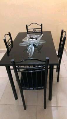 Table à monger 4chaise image 1