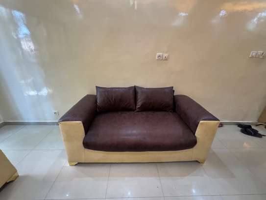 SALON A VENDRE 24H CAUSE: DEPART image 5