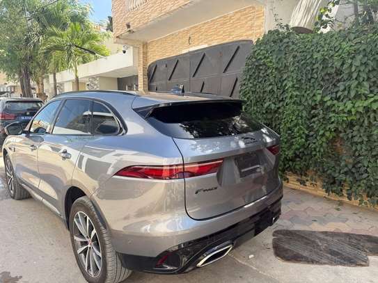 Jaguar F-Pace 2021 Gris Métallisé SUV Puissant image 6