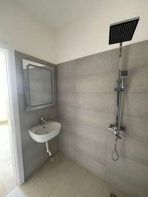 Magnifique appartement de type F4 à louer image 13