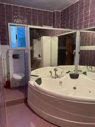 Appartement F4 meublé à louer à Ngor image 10