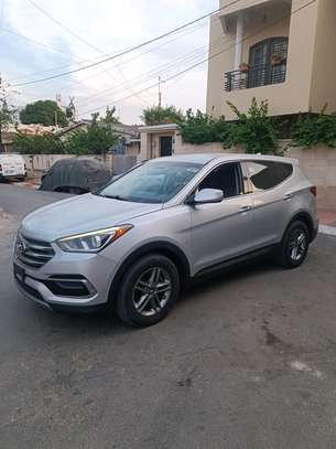 Hyundai Santa fe image 4