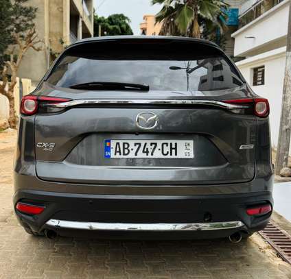 Mazda CX-9 SUV gris métallisé spacieux image 11