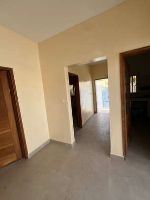 Maison à louer à Ndiakhirat HLM Corossol image 11
