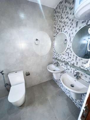 APPARTEMENT F3 HAUT STANDING A NGOR image 10