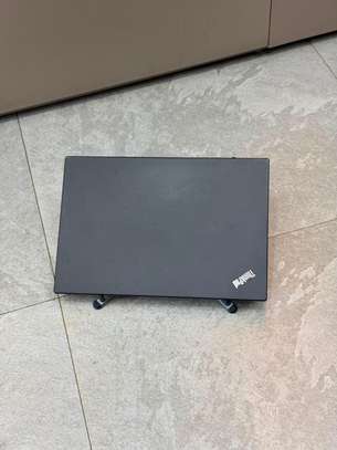 Lenovo ThinkPad X280 image 2