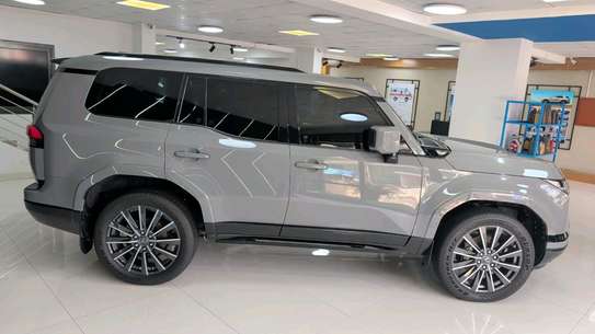 Lexus GX550 2026 image 3