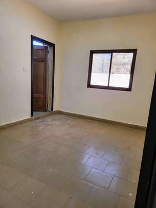 Location-Vente F3  Titre Foncier à lac rose image 8