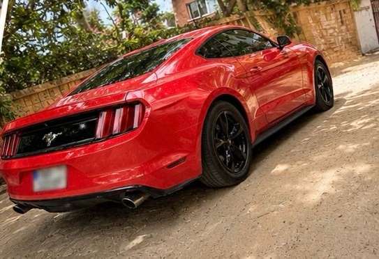 À vendre FORD MUSTANG image 4