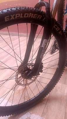Vélo VTT taille 26 image 4
