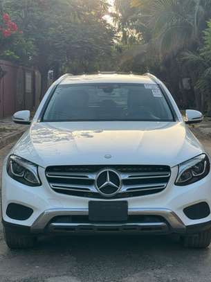 Mercedes GLC300 2017 image 2