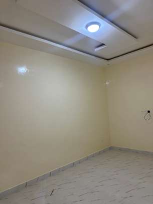 Immeuble R+4 à louer image 2