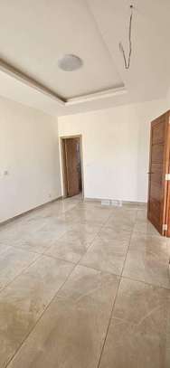 Villa à vendre à Keur Mbaye Fall image 7