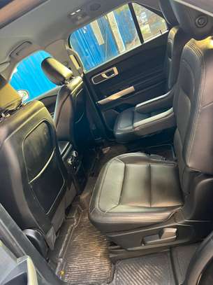 FORD EXPLORER 2020 image 8