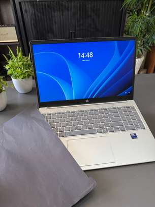 Hp ultra 7 2025 / 16gb ram ddr5 / ai graphique / neuf image 4